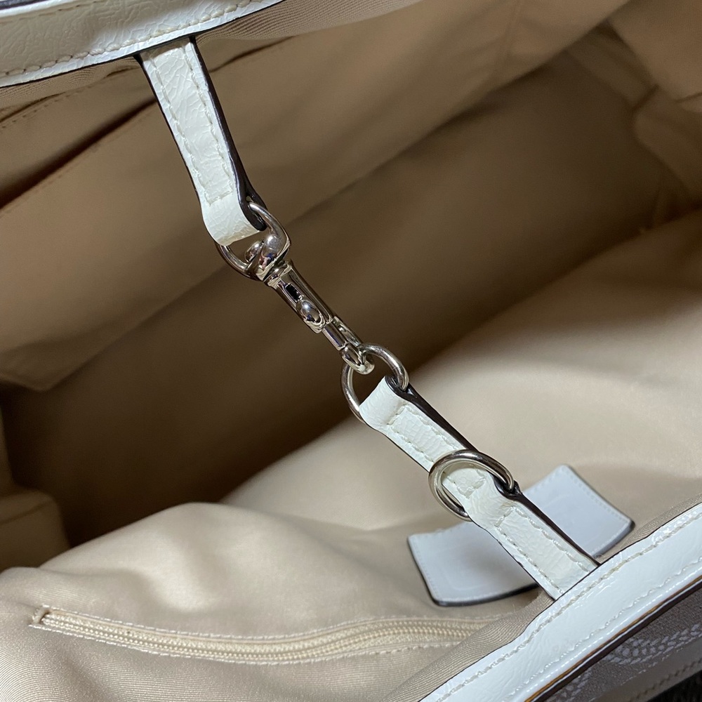 Coach tote - Picture 2 of 4